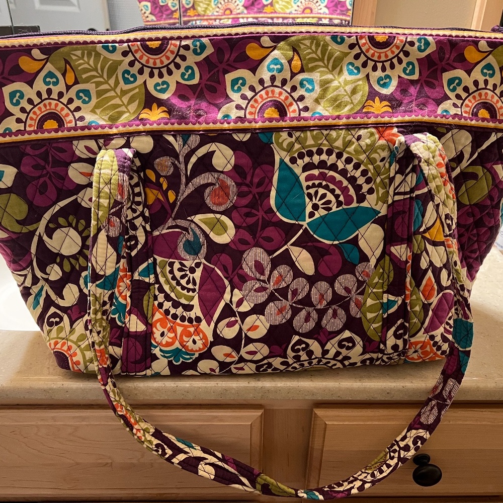 Vera Bradley tote - Picture 2 of 5